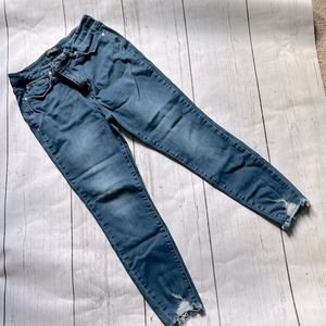 Judy Blue Skinny Fit Jeans Size 31 Distressed ankle